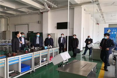 热烈欢迎旭阳集团副总裁苑希现一行到山东化工技师学院参观考察并开展技术交流